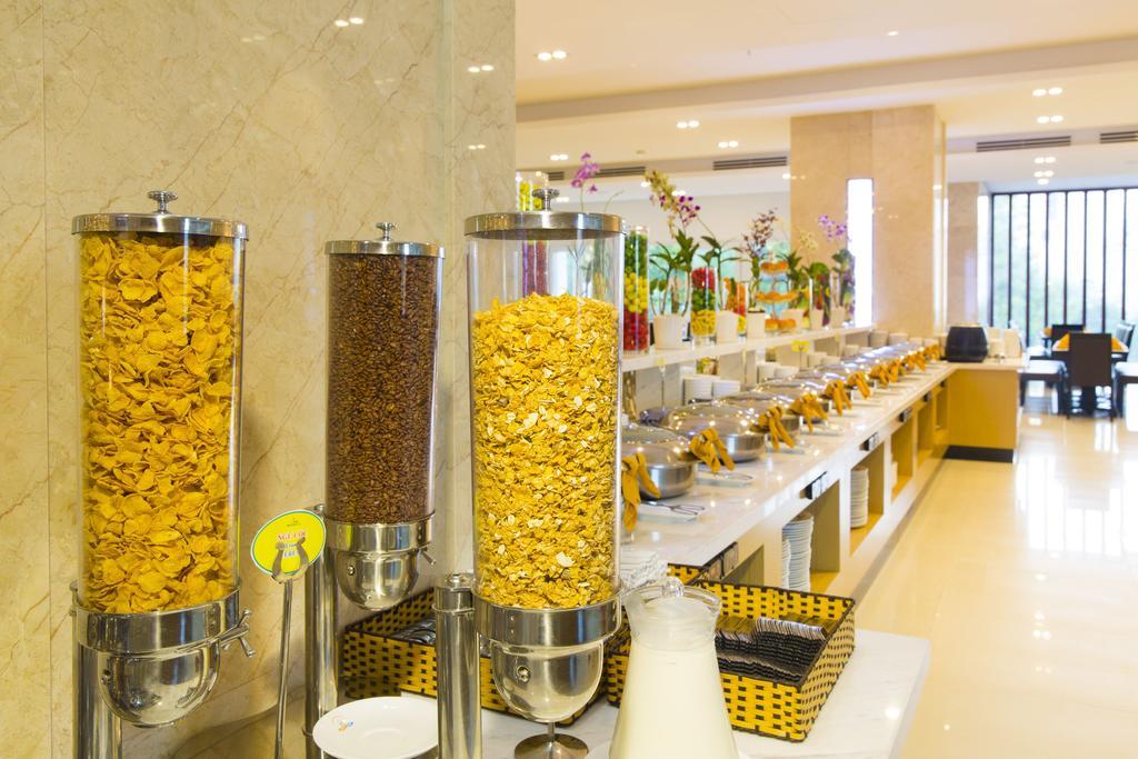 Dendro Gold Hotel Nha Trang Esterno foto