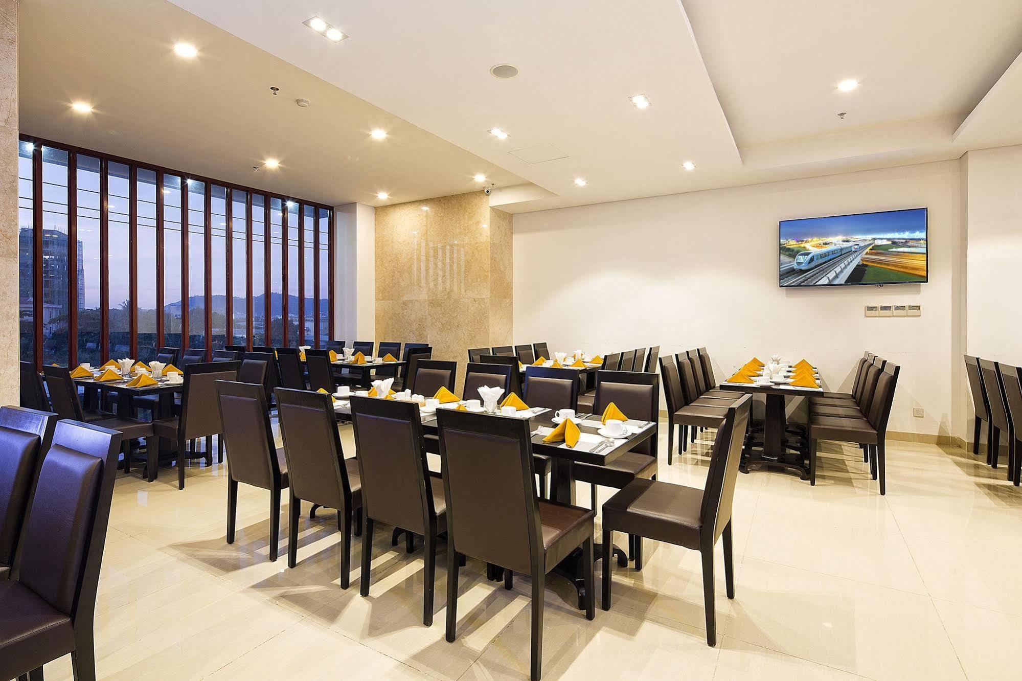 Dendro Gold Hotel Nha Trang Esterno foto